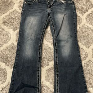 Maurices Size 9-10 Short Jeans